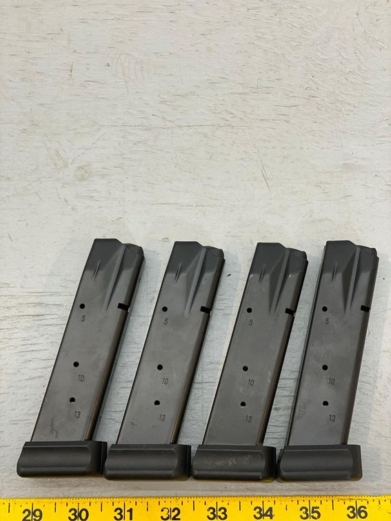 (I-22) [4] MEC-GAR SIG SAUER P226 .357/40 13 RD MAGAZINES