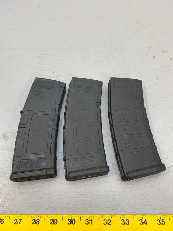 (I-29) [3] 30 RD MAGPUL P-MAGS