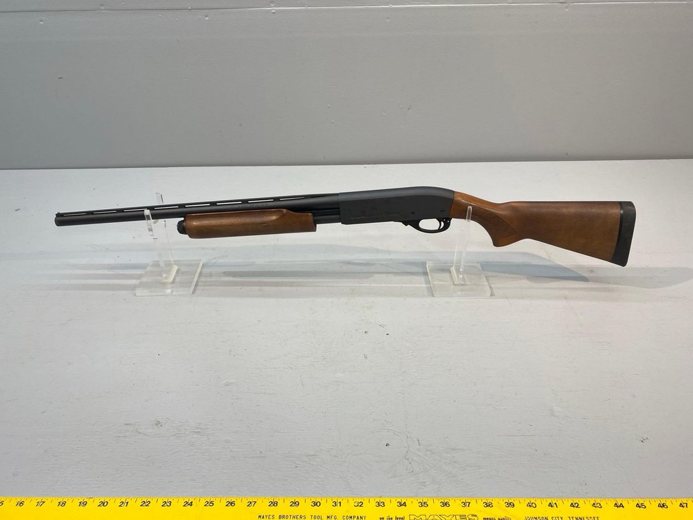 (I-45GA) REMINGTON 20 GA. 870 EXPRESS MAGNUM PUMP SHOTGUN, 2-3/4"-3" CHAM, SN:D617584U