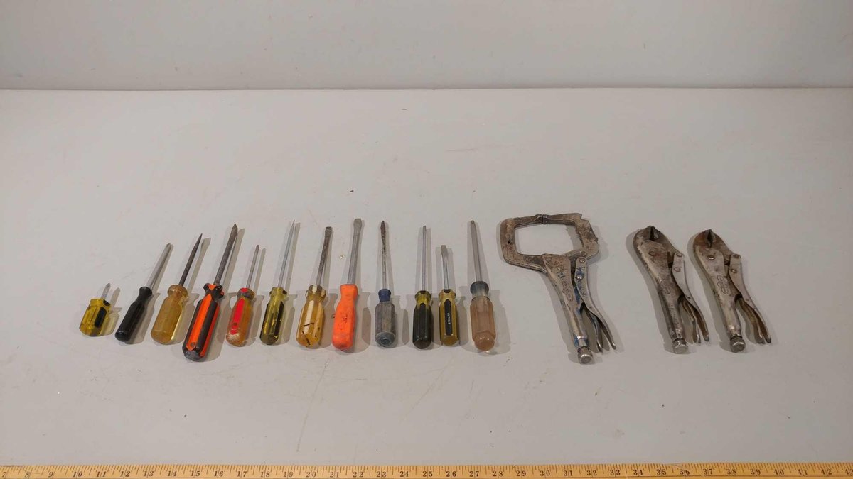 ASSORTMENT OF VISE GRIPS AND SCREWDRIVERS