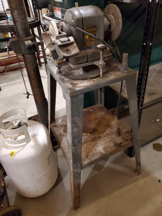 BELSAW BENCH GRINDER ON METAL STAND, TESTED AND WORKS
