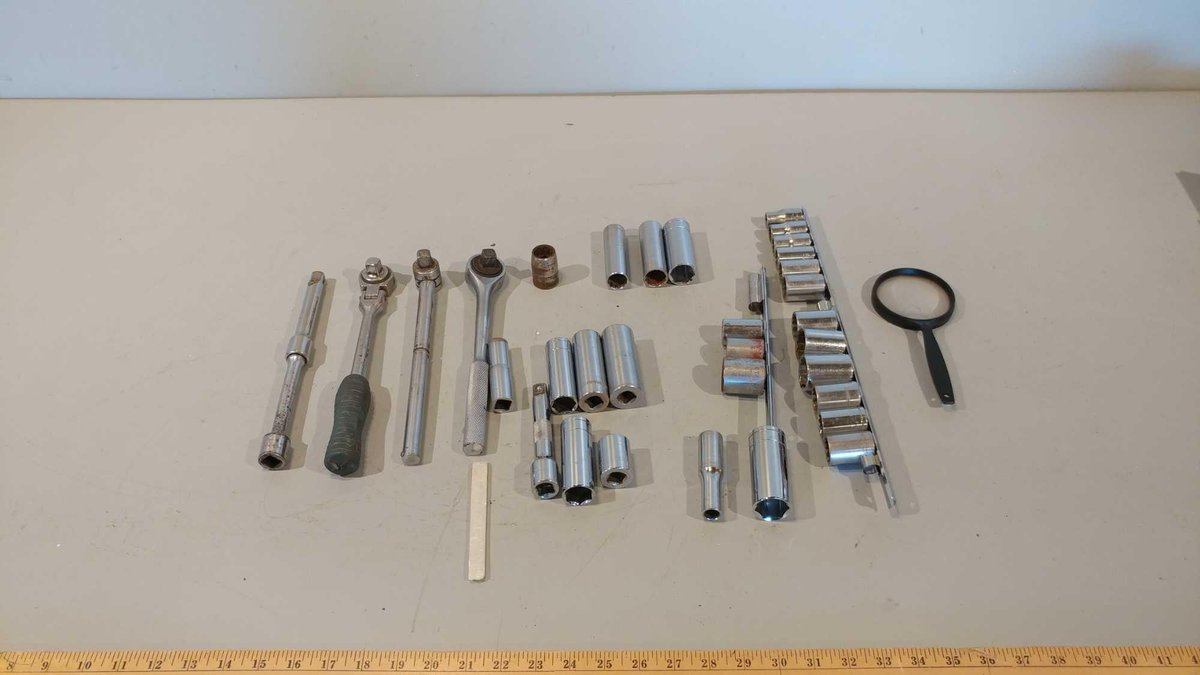 (2) 1/2" DRIVE SOCKET WRENCHES, AND ASSORTMENT OF SOCKETS