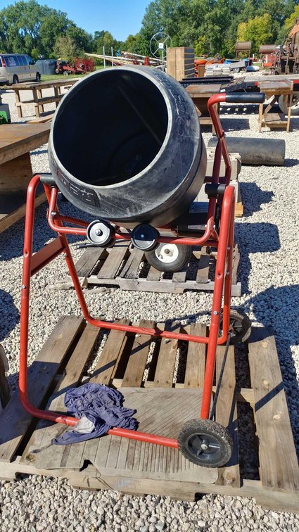 RED LION ELECTRIC POLY BARREL MIXER