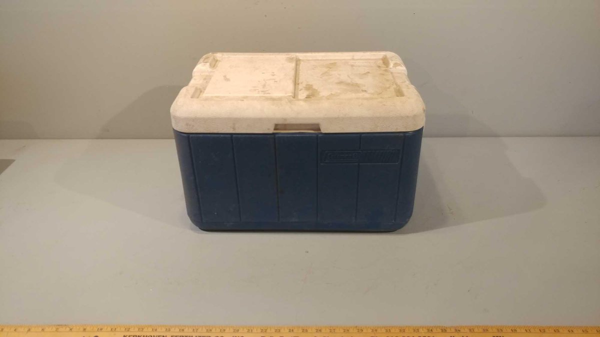 COLEMAN BLUE COOLER (NEEDS TO BE CLEANED)