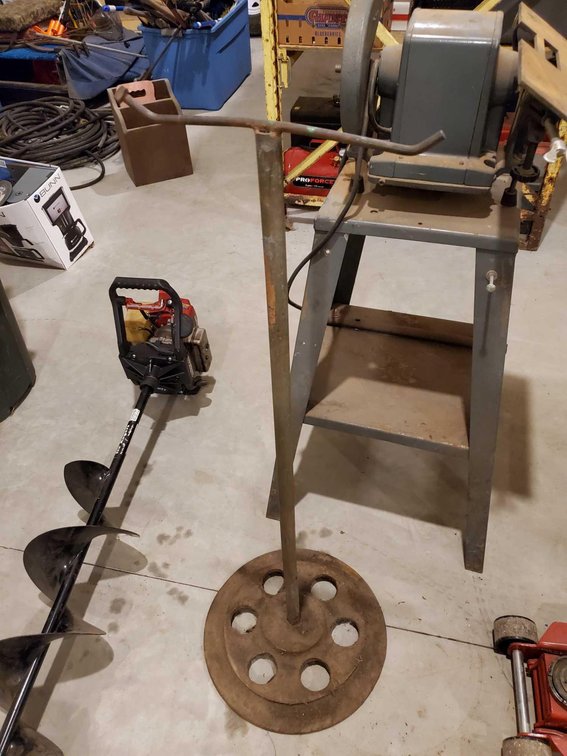 METAL STAND, 44" TALL