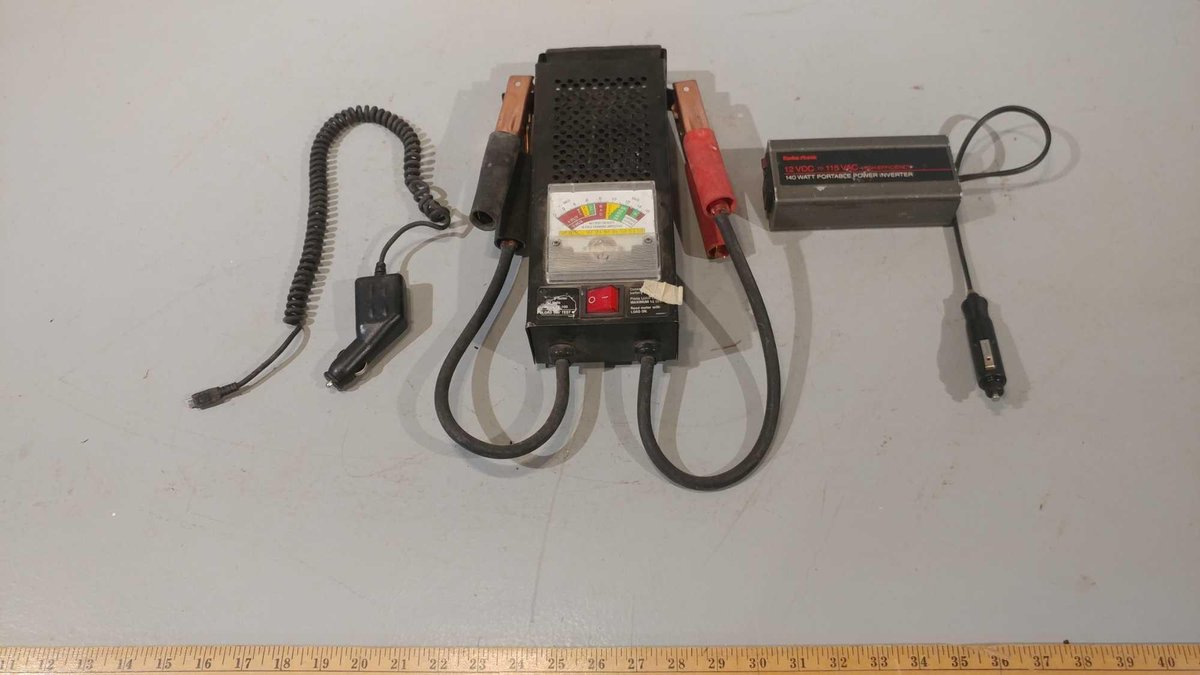 MILTON BATTERY TESTER AND RADIO SHACK 140 WATT POWER INVERTER (UNKNOWN CONDITION)