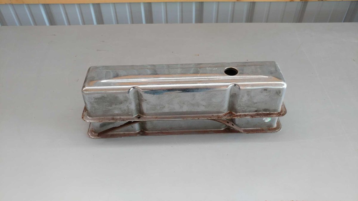 (I-11) (2) ROCKER/VALVE COVERS (UNKNOWN VEHICLE)
