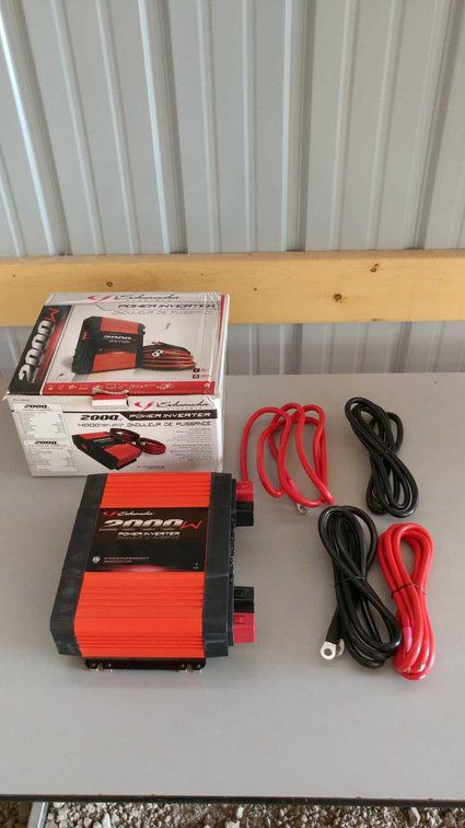(I-31) SCHUMACHER ELECTRIC 2000W POWER INVERTER 5V USB/120V AC (NEVER USED) (UNKNOWN CONDITION)