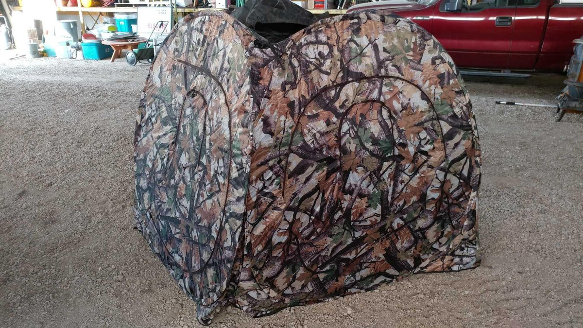 (I-211) POP-UP PORTABLE DEER BLIND