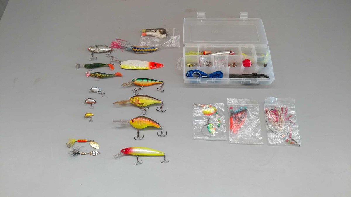 (I-74) SMALL TACKLE BOX & ASSORTMENT OF CRANKBAITS, SPINNERS, JIGS, SPOONS, AND OTHER FISHING TACKLE