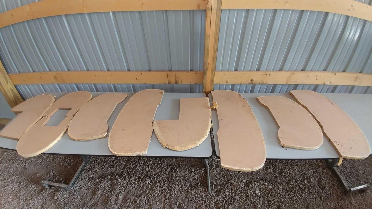 (I-89) ASSORTMENT OF WOODEN CANOE FORMS