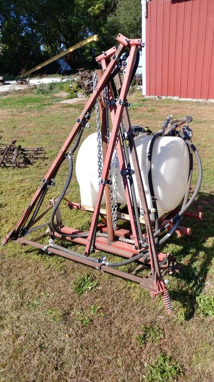 3PT SPRAYER, 65 GALLON TANK, 20' +/- SPRAY BOOMS