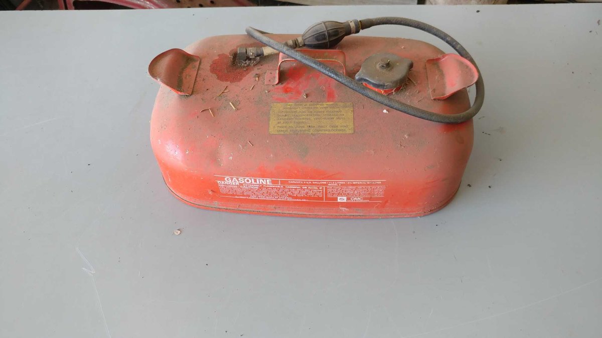 3 GALLON MARINE OUTBOARD FUEL TANK
