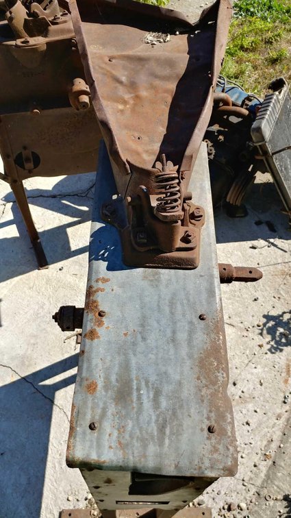 VINTAGE CORN SHELLER
