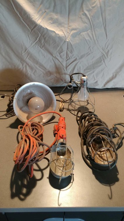 (2) TROUBLE LIGHTS AND (2) OTHER WORK LIGHTS (SELLER STATES WORKING CONDITION)