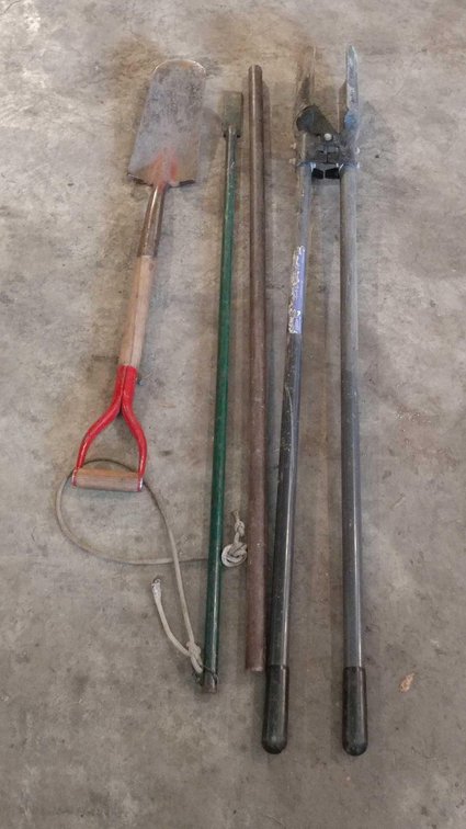 POST HOLE DIGGER, TRENCHING SPADE, SPUD BAR, AND A BAR