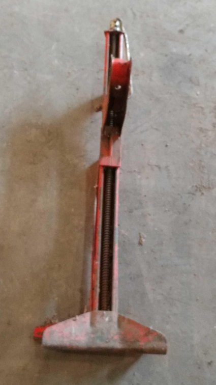 ORANGE BUMPER JACK