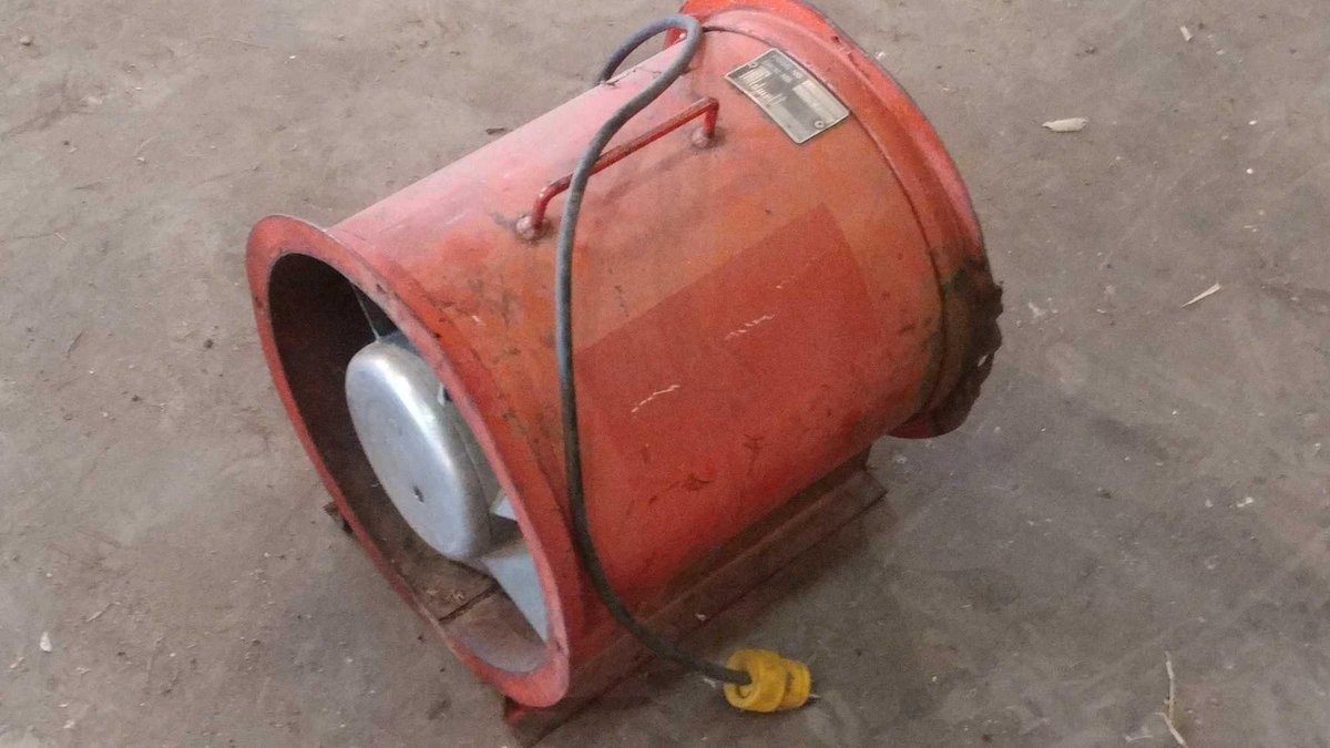 VINTAGE 14" CALDWELL GRAIN AERATOR FAN (UNKNOWN CONDITION)