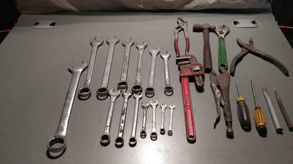 ASSORTMENT OF WRENCHES, HAMMER, PLIERS, AND SCREWDRIVERS