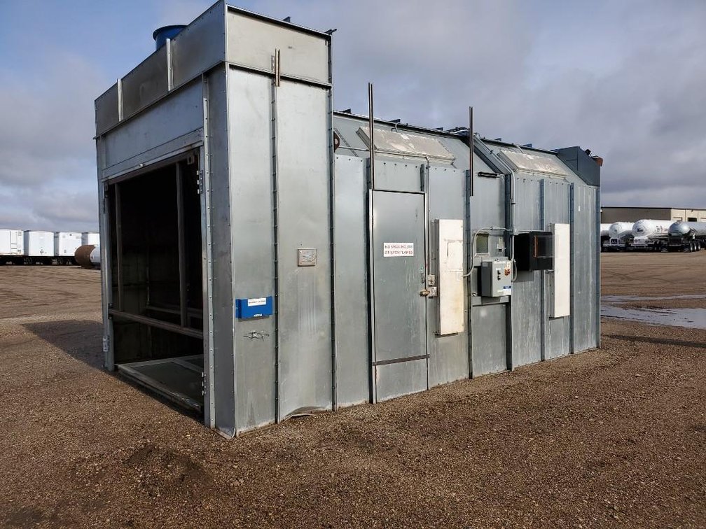 (I-34) LARGE PAINTING BOOTH, VENTILATION FAN, LIGHTS, AND FIRE SUPPRESSION SYSTEM, 12.5'W X 21'L X 1