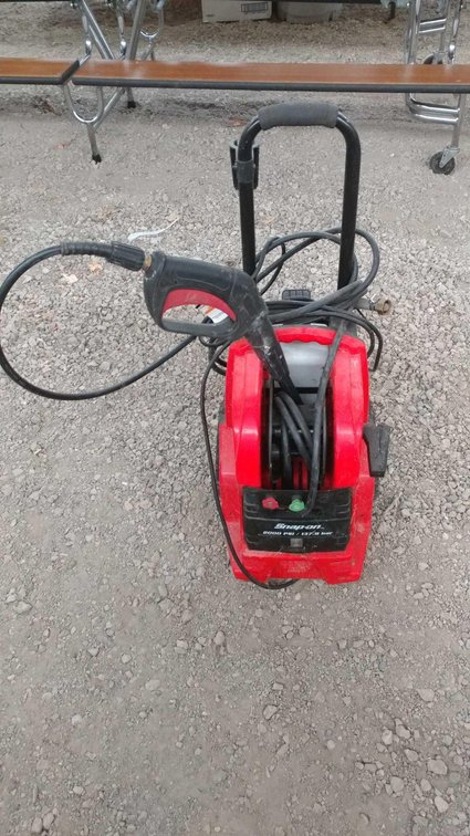 (I-52) SNAP-ON PORTABLE PRESSURE WASHER (SELLER STATES WORKING CONDITION)