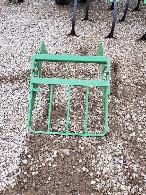 (I-113) BRUSH GUARD FOR JD 7420 