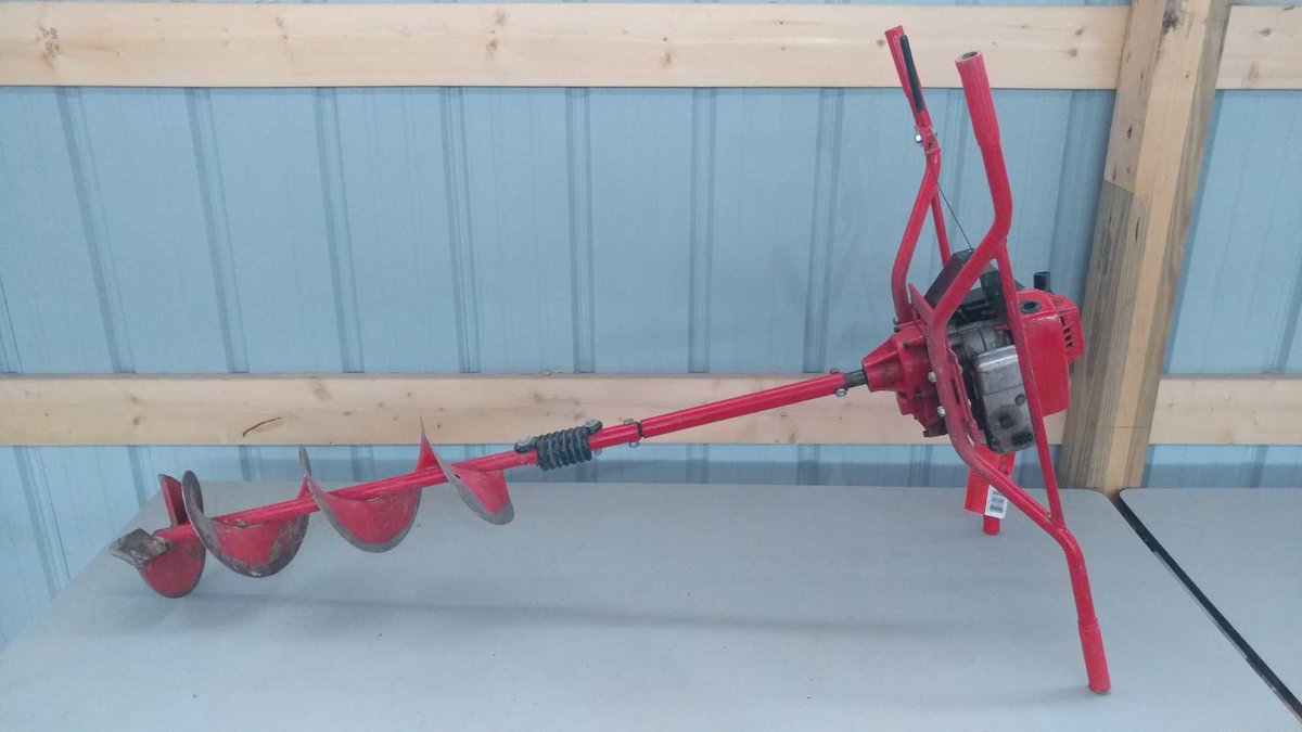 (I-81) TECUMSEH TC2 POWER DRILL AUGER (UNKNOWN CONDITION)