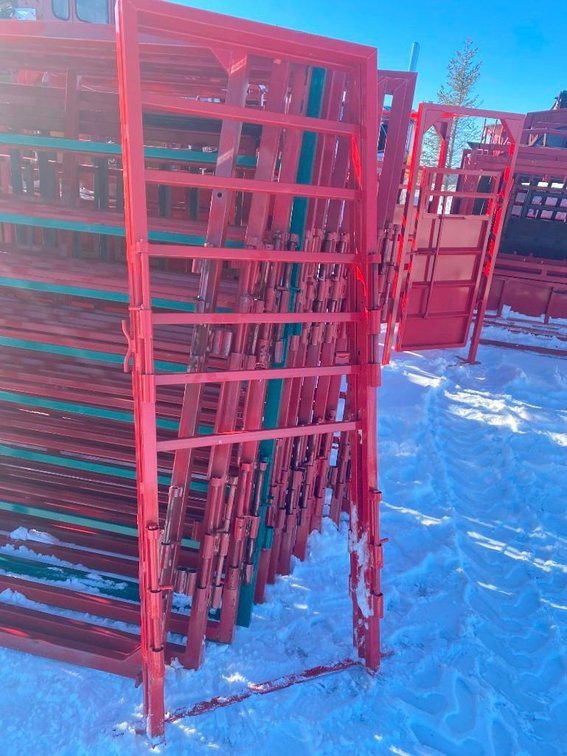 STRONGHOLD PIN ON DROP GATE 