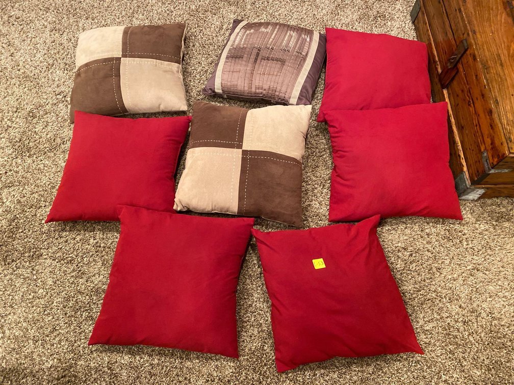  (A1-MANAGER) ASSORTMENT OF THROW PILLOWS