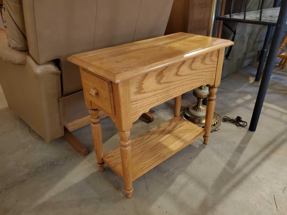 WOODEN END TABLE W/DRAWER (25"W X 22"H X 12"D) 