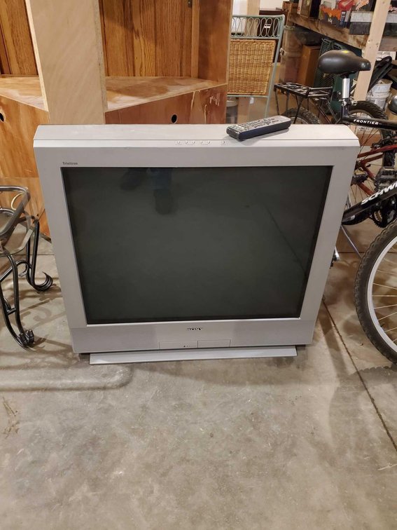 SONY 36" TV W/REMOTE, TESTED AND WORKS