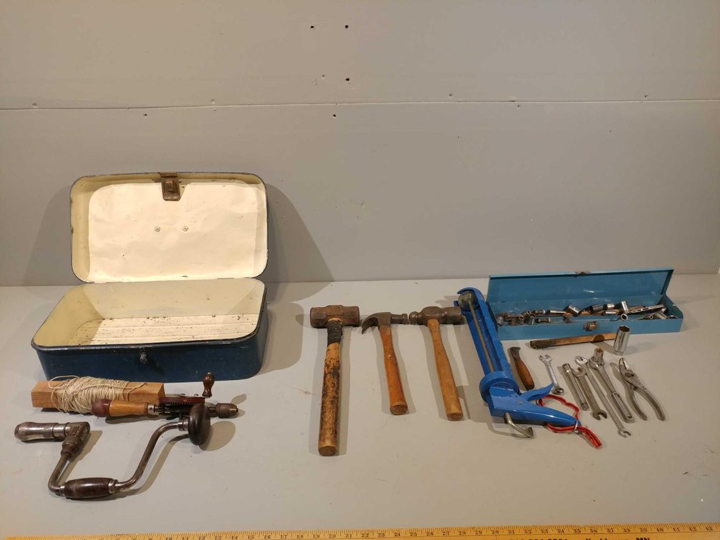 ASSORTMENT OF HAND DRILLS, HAMMERS, CAULK GUN, SOCKETS, AND OTHER MISC TOOLS/ITEMS