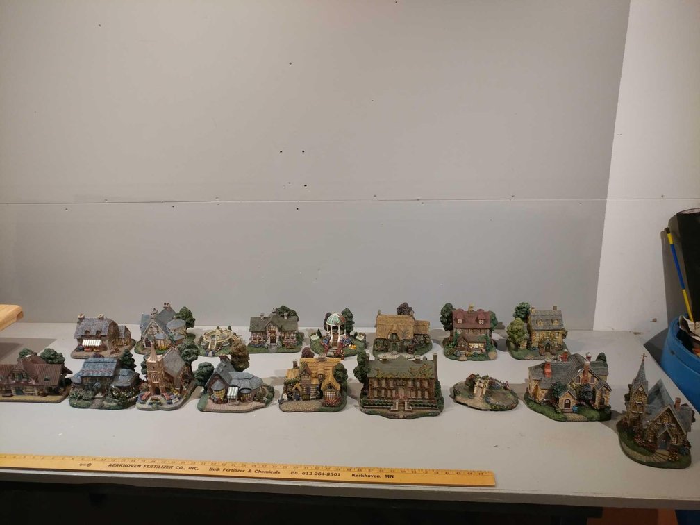 THOMAS KINCAID LAMP LIGHT VILLAGE SET (MANY PIECES)