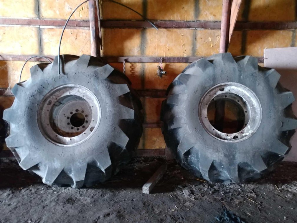 (I-120B) (2) 35.5 L-32 COMBINE FRONTS, OFF WHITE 9700