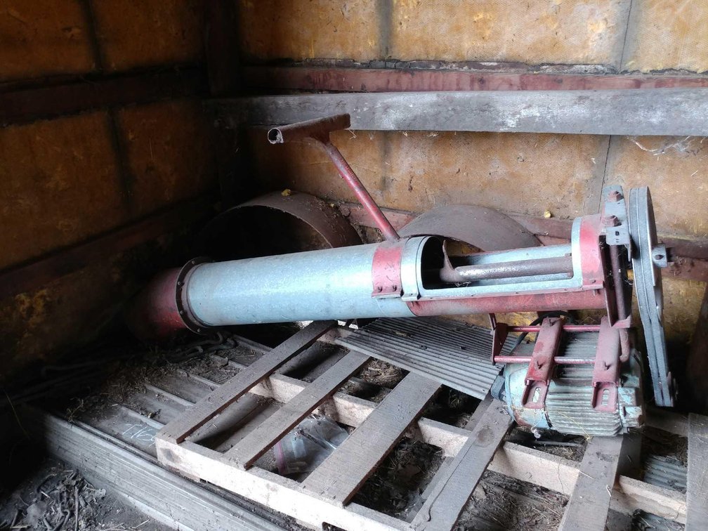 (I-124B) 45° UNLOAD AUGER W/ MOTOR
