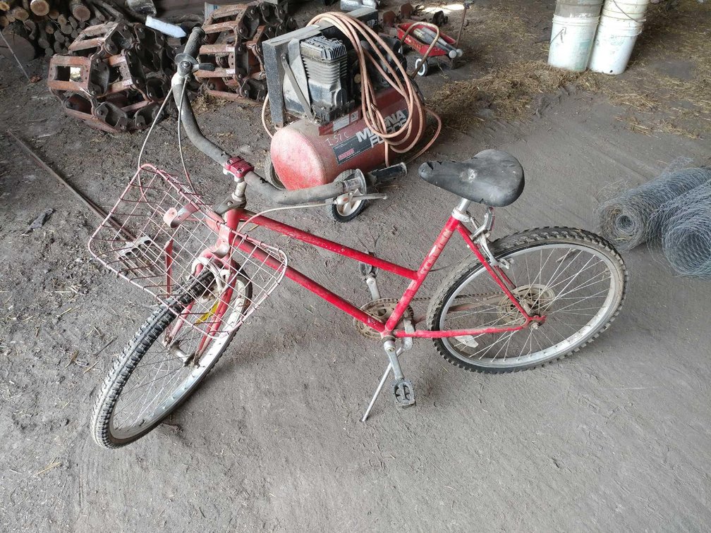 (I-75C) SCHWINN 5-SPEED BIKE