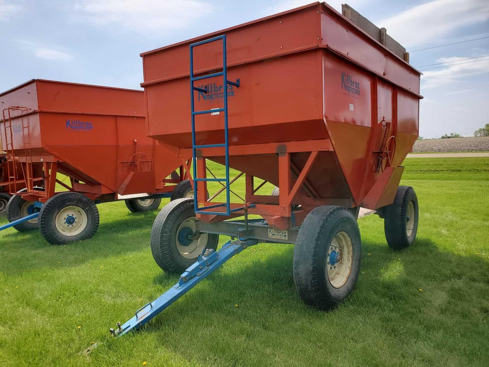 (I-18A) KILL BROS MODEL 1280 375 BUSHEL GRAVITY BOX, 12 TON W/SAFETY BRAKES