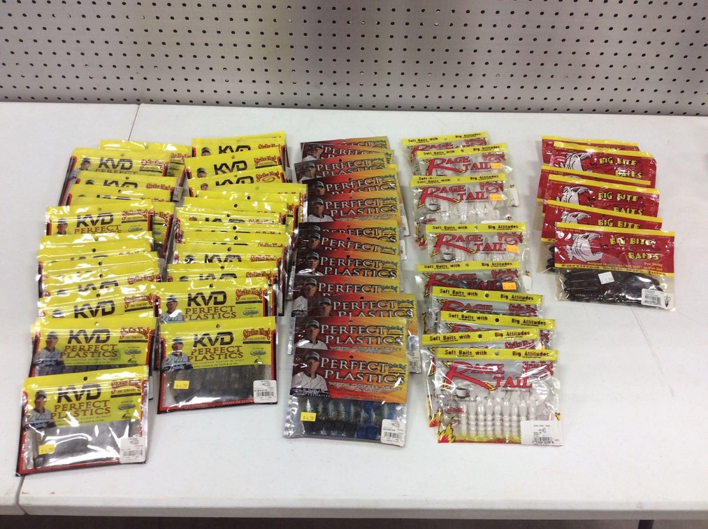ASSORTMENT OF PLASTICS