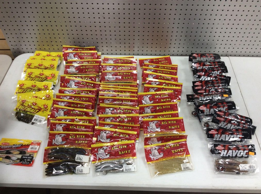 ASSORTMENT OF PLASTICS