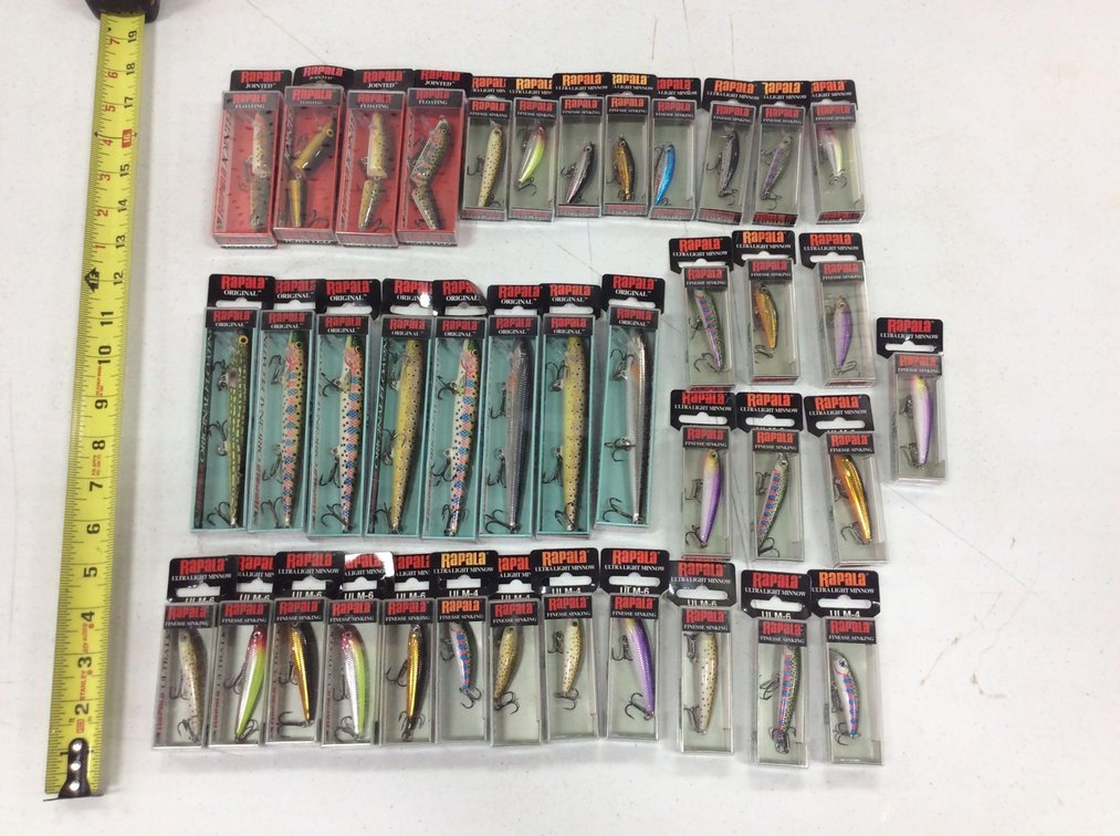 ASSORTMENT OF RAPALA ULTRA LIGHTS & FLOATING & FLOTTANT