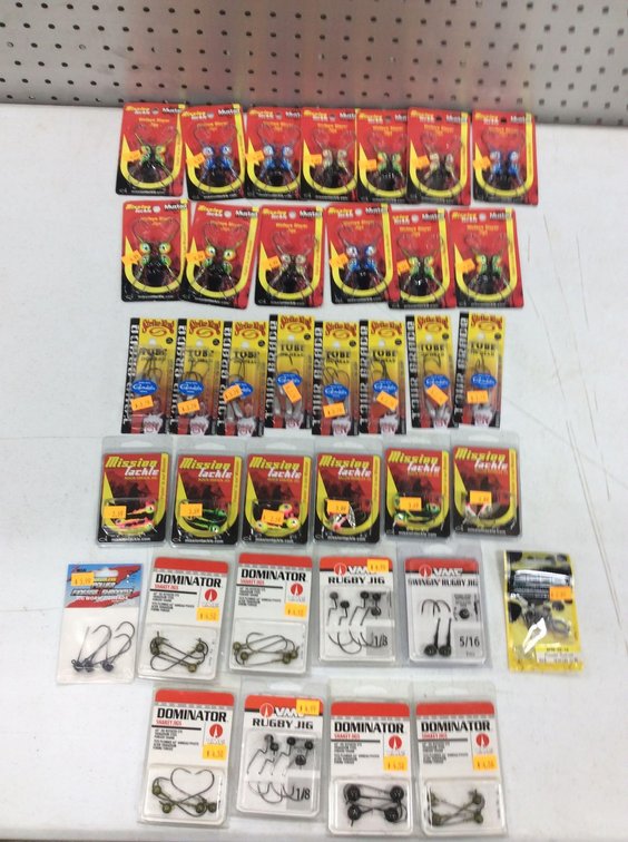 ASSORTMENT OF JIGS & SWIVELS