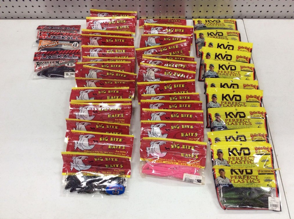 ASSORTMENT OF PLASTICS