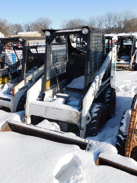 BOBCAT 632 GAS 4528 HRS, NEW MOTOR, AUX HYD (FOR MORE INFO CALL DAN @ 320-235-3672)
