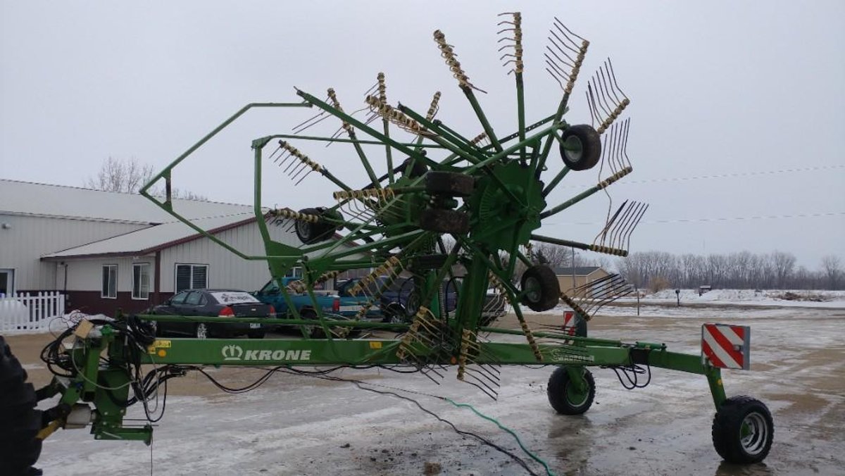 2003 KRONE SWADRO 1401 WINDROWER, SN 543914 540 PTO