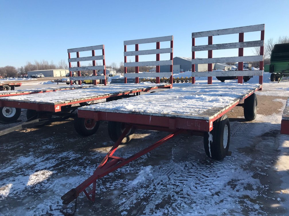 HEAVY-DUTY HAY RACK 8'X19' 6 BOLT AXLES