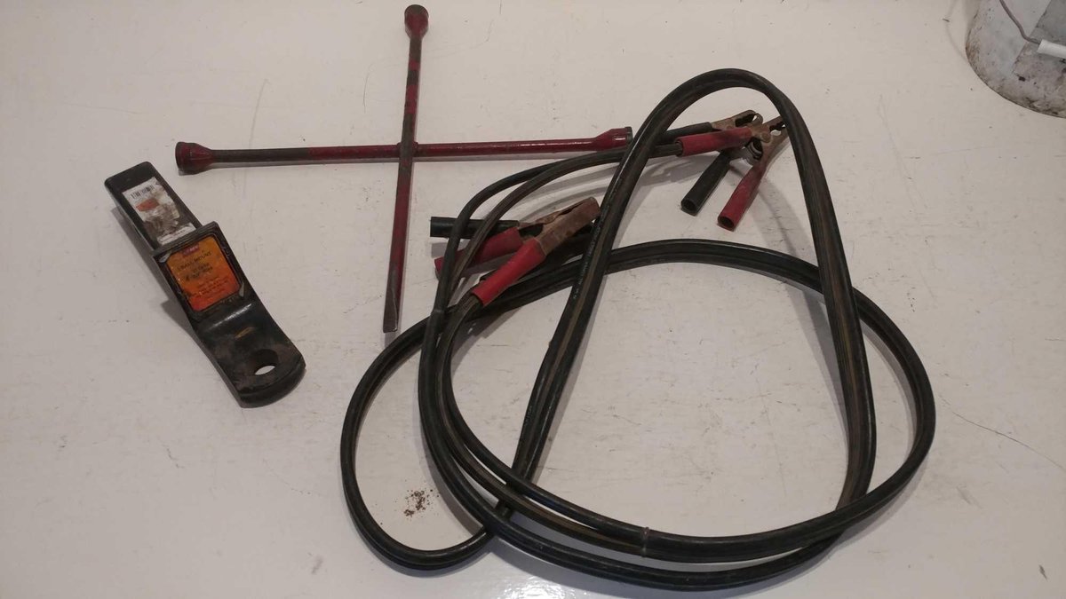 JUMPER CABLES, TIRE IRON, AND RECIEVER HITCH