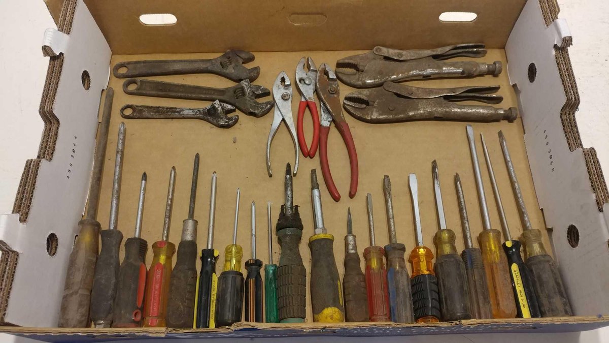 PHILLIPS & FLAT SCREWDRIVERS, CRESCENT WRENCHES, VISE GRIPS, AND PLIERS