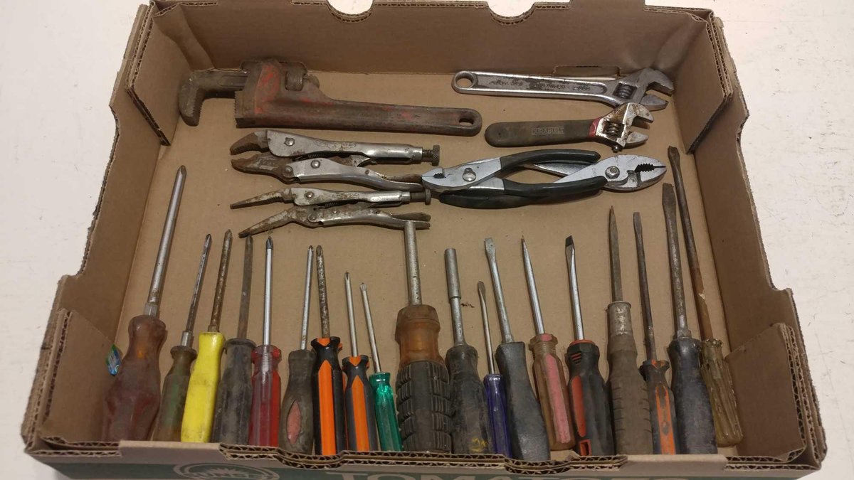 PHILLIPS & FLAT SCREWDRIVERS, PIPE WRENCH, CRESCENT WRENCHES, VISE GRIPS, AND PLIERS