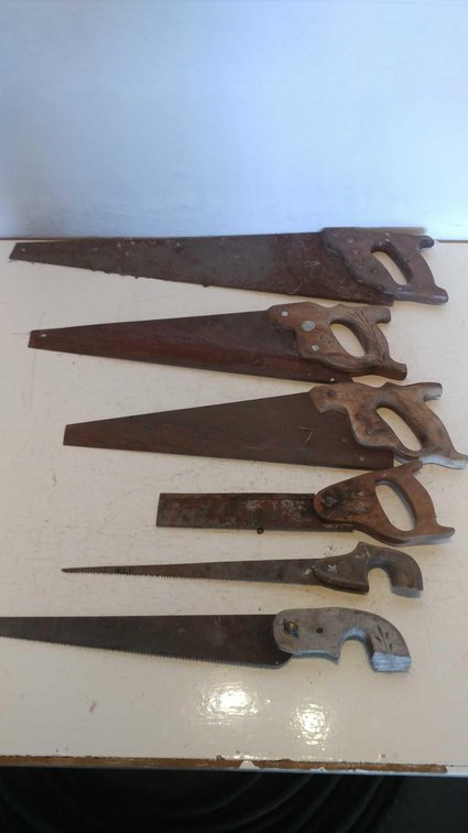 ASSORTMENT OF WOOD SAWS