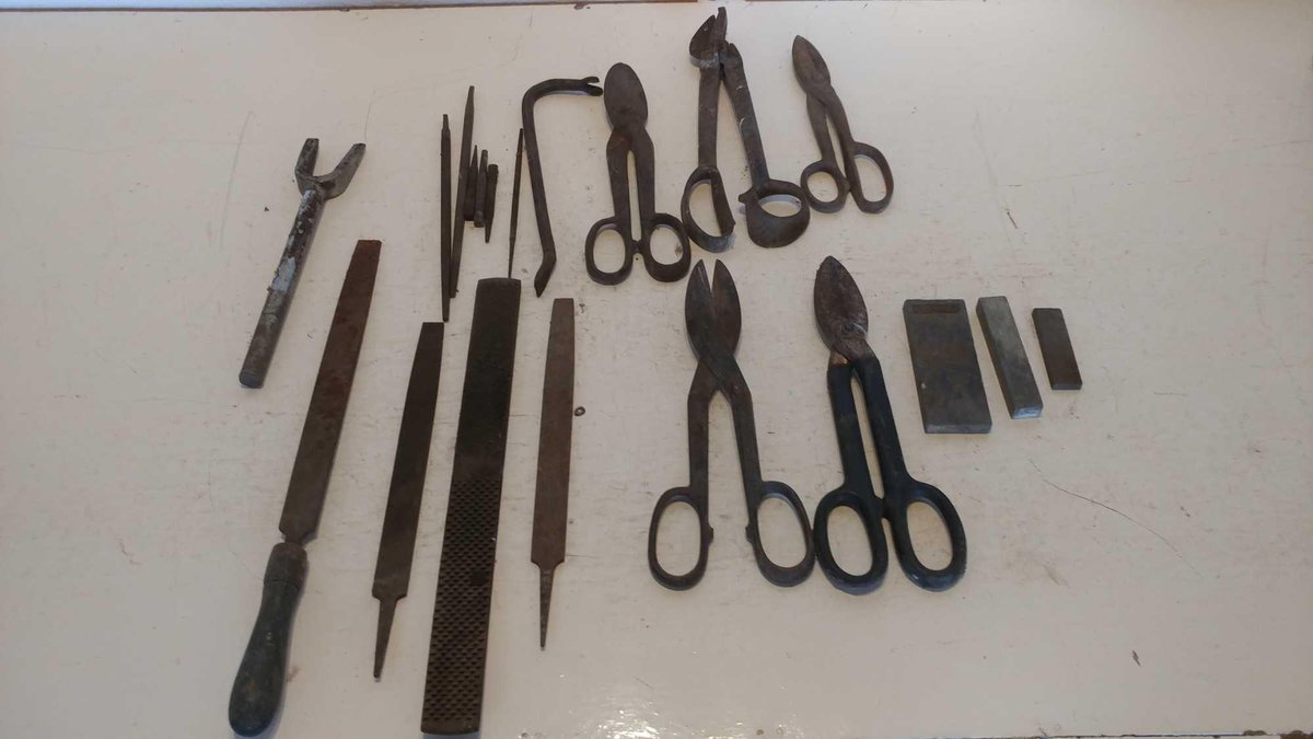 ASSORTMENT OF TIN SHEARS, METAL FILES, STONE SHARPENERS, ETC